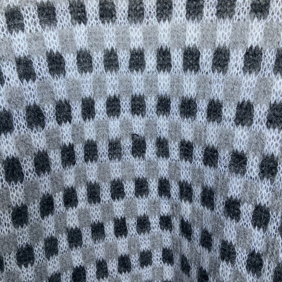 Lucy & Laurel | sweater - Picture 6 of 6